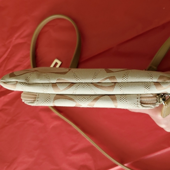 Liz Claiborne  Canvas Crossbody Bag - Picture 3 of 8